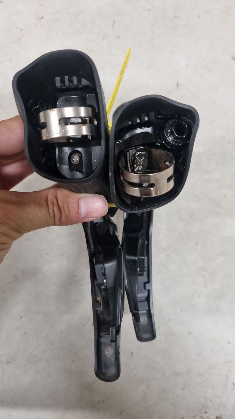 Used Shimano GRX 11v Di2 Manetas 2025 bike — image 4 of 7