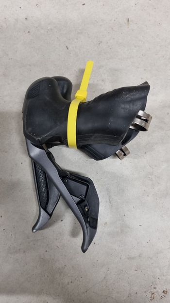 Used Shimano GRX 11v Di2 Manetas 2025 bike — image 3 of 7