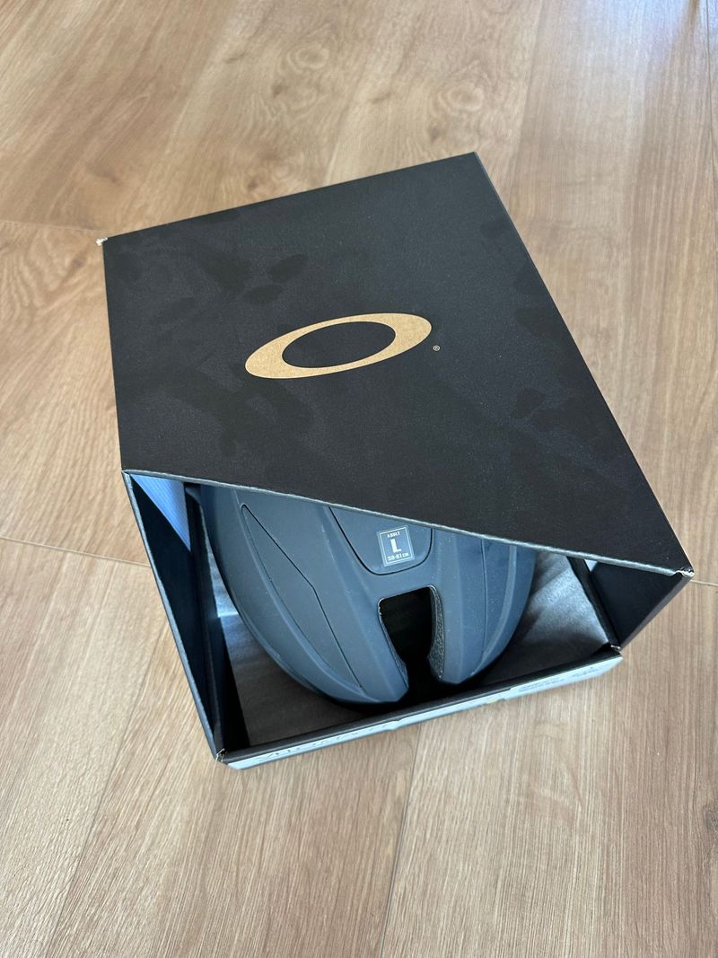 Gebrauchtes Oakley velo Mach Mips 2026 bike — Bild 1 von 7