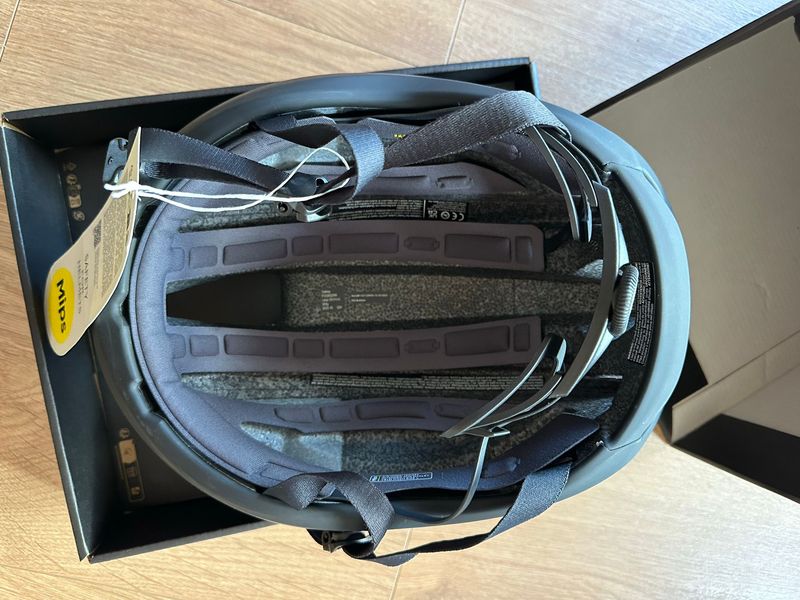 Gebrauchtes Oakley velo Mach Mips 2026 bike — Bild 3 von 7