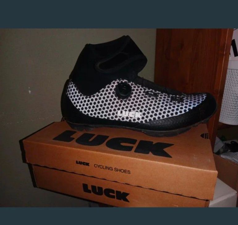 Used Look Zapatillas de invierno MTB T 46 2024 bike — image 1 of 3