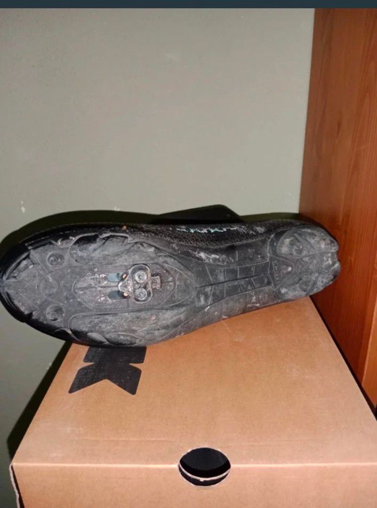 Used Look Zapatillas de invierno MTB T 46 2024 bike — image 3 of 3