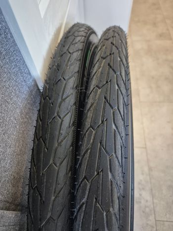 Used Schwalbe Road Cruiser Tires bike — image 3 of 3
