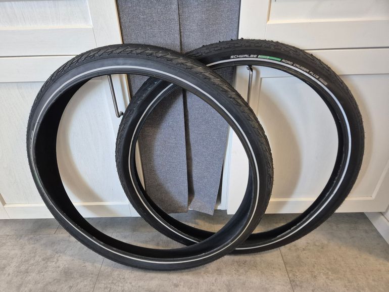 Used Schwalbe Road Cruiser Tires bike — image 1 of 3