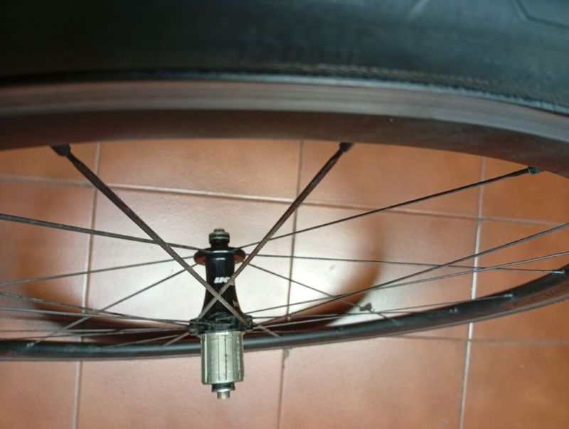 Used Vision 35 28/700 bike — image 12 of 12