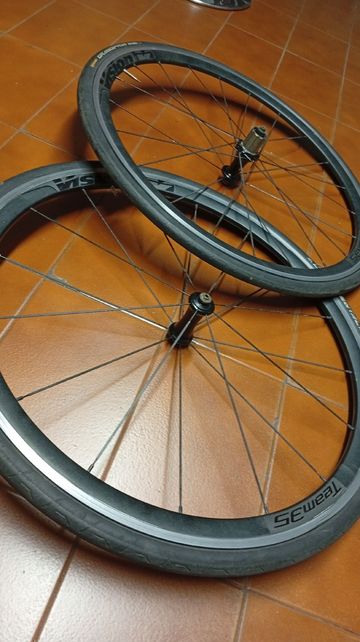 Used Vision 35 28/700 bike — image 2 of 12
