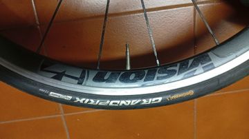 Used Vision 35 28/700 bike — image 3 of 12