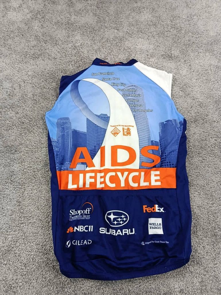 Käytetty Voler maillot débardeur velo homme taille l -39 6855 cyclisme route respirant San Francisco aids bike — kuva 3 / 5