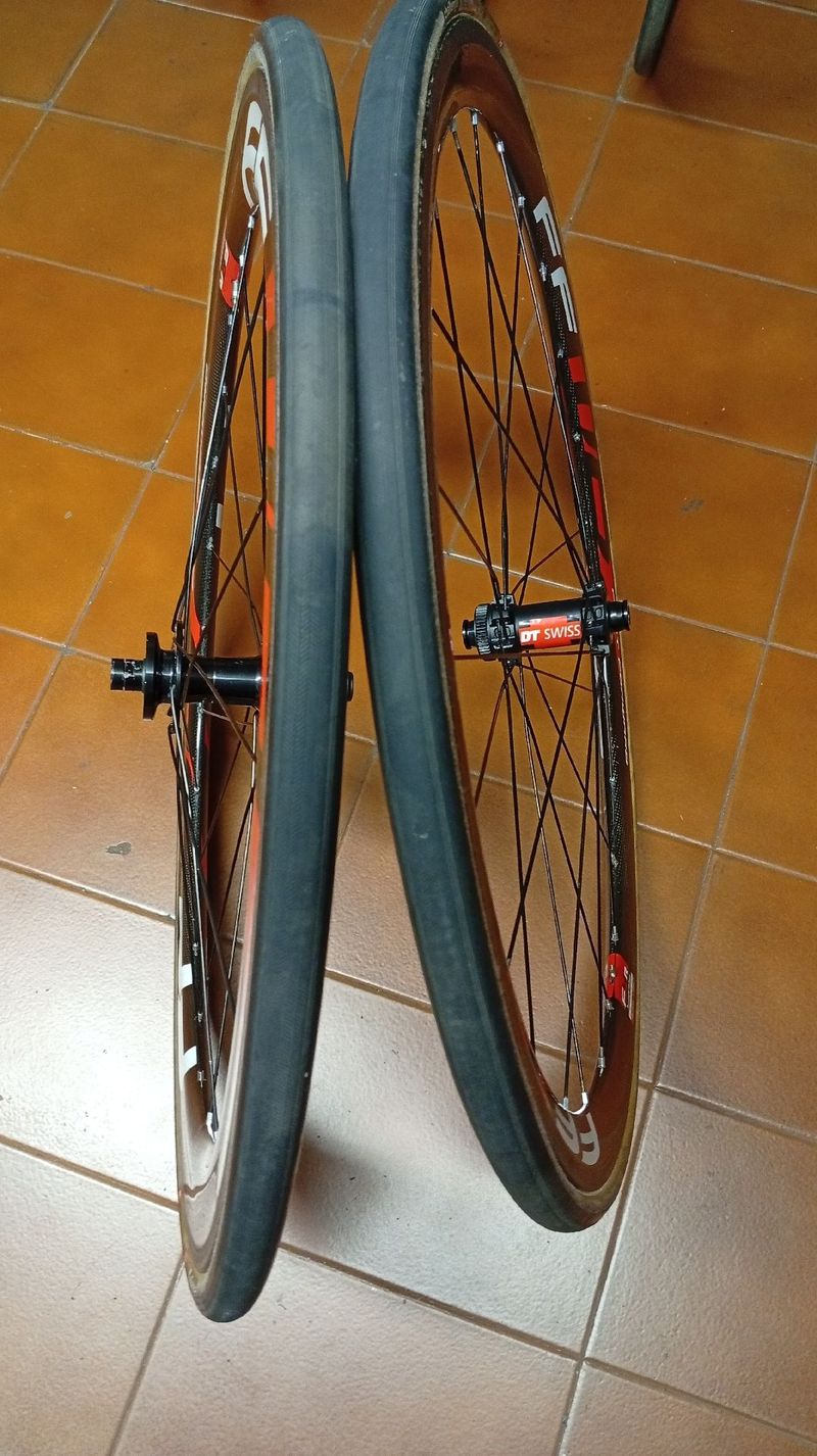 Used Ffwd Carbon Disc Wheels bike — image 5 of 7