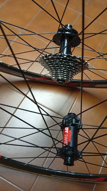 Used Ffwd Carbon Disc Wheels bike — image 6 of 7