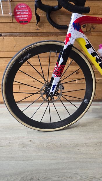 Used Lightweight Meilenstein EVO Tubeless Disc Brake Wheelset 2025 bike — image 3 of 4