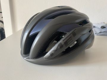 Brugt MET Trenta Helmet Cycling Accessories