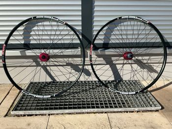Used Tune 29 Naben, NoTubes ZTR MK3 Felgen bike