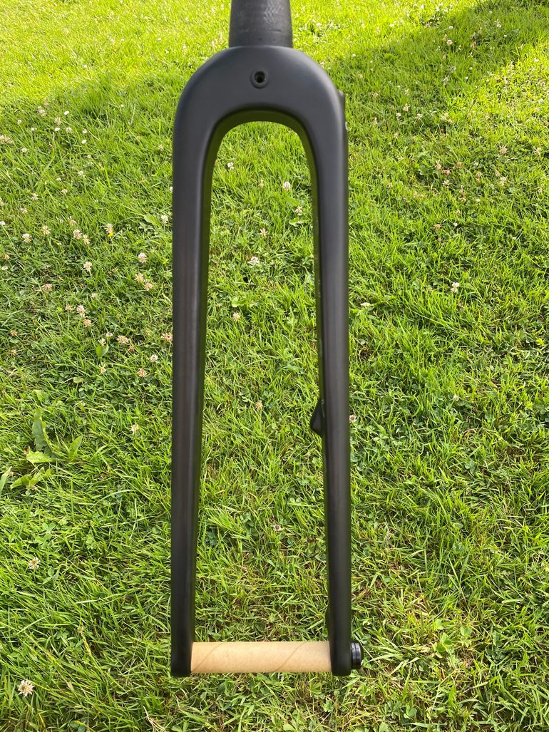 Curve Carbone Fork bike d'occasion — image 3 sur 8