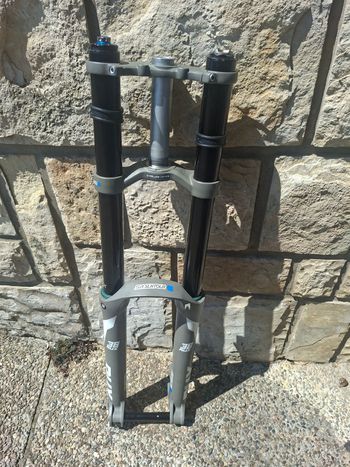 Brugt Sr Suntour RUX38 Suspension Fork 2024 bike