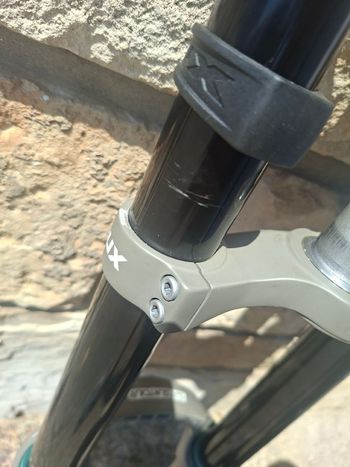 Used Sr Suntour RUX38 Suspension Fork 2024 bike — image 3 of 7