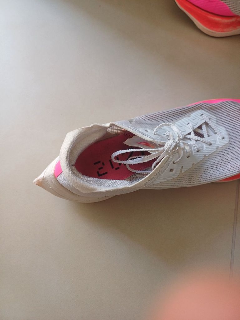 Použité Nike Vaporfly Next 2% 2021 bike — obrázek 4 z 7