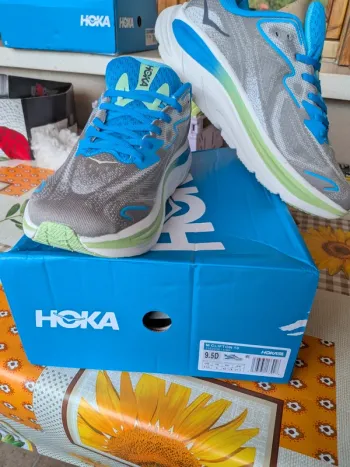 Used Hoka Clifton 10 bike
