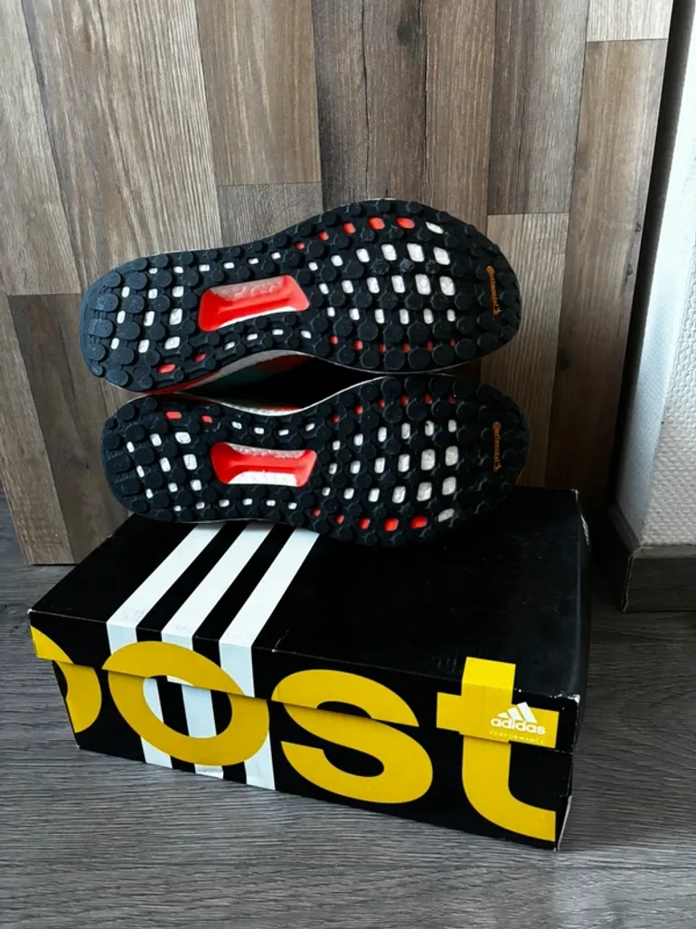 Used Adidas Solar Boost bike — image 4 of 5