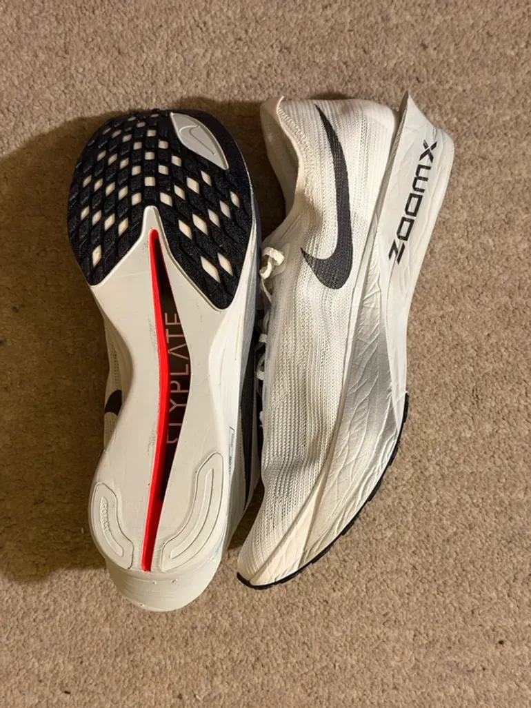Used White ZoomX Streakfly 2 bike — image 3 of 7