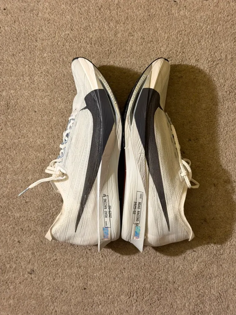 Used White ZoomX Streakfly 2 bike — image 2 of 7