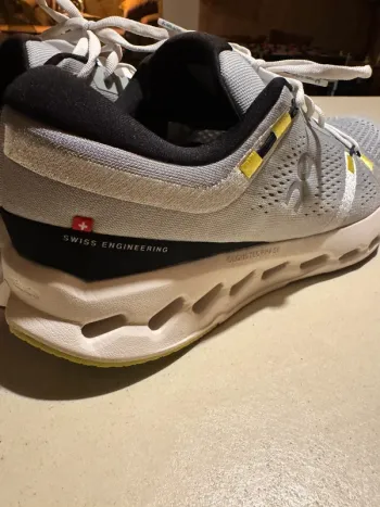 Tweedehands On Running Chaussures ON bike — afbeelding 4 van 5