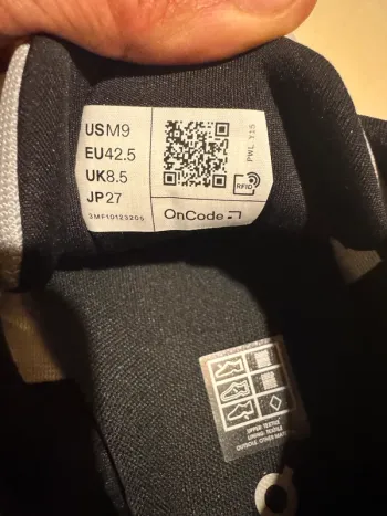 Tweedehands On Running Chaussures ON bike — afbeelding 2 van 5