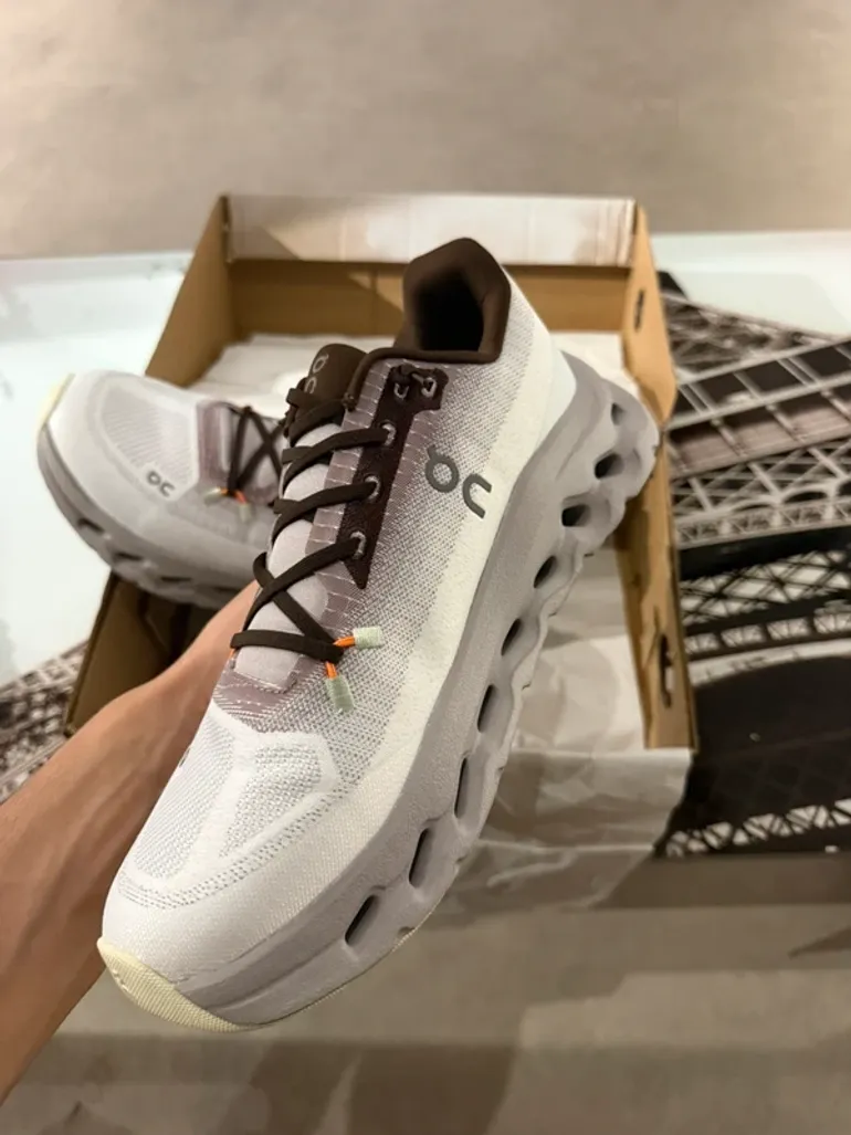 Tweedehands On Running On Shoes bike — afbeelding 2 van 6