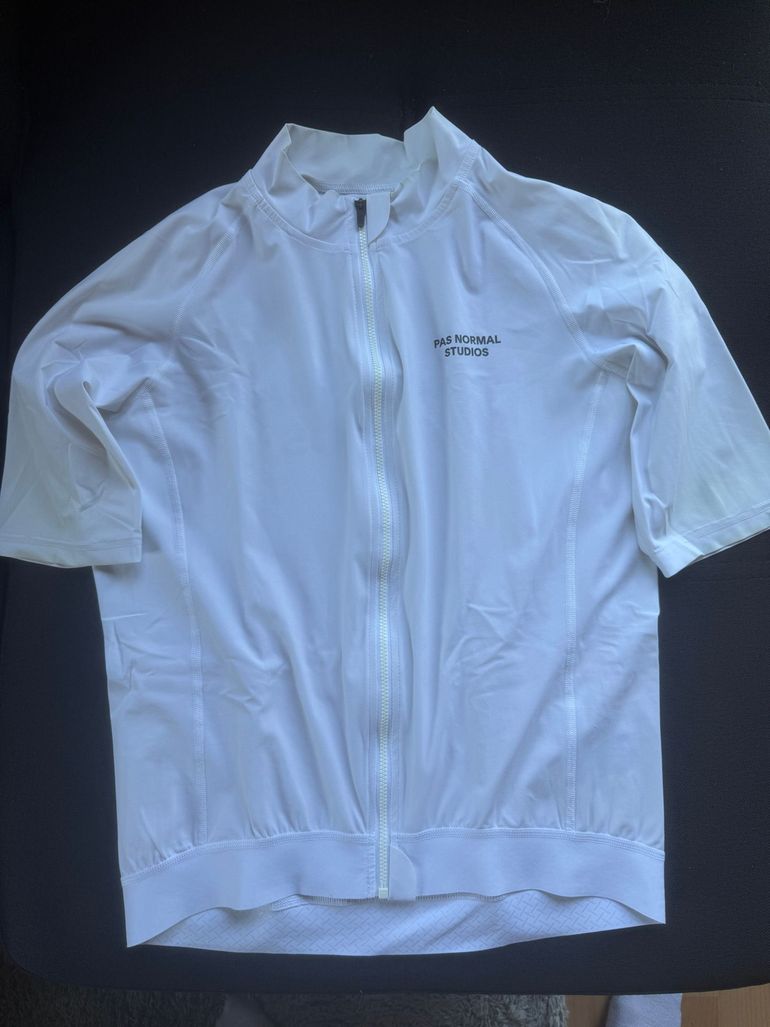 Used Pas Normal Studios Essential Jersey 2024 bike — image 1 of 7