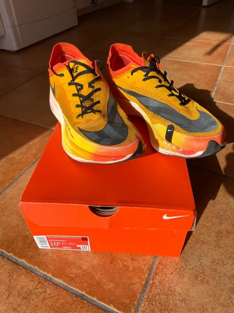 Used Nike Vaporfly Next % 2 bike — image 4 of 9