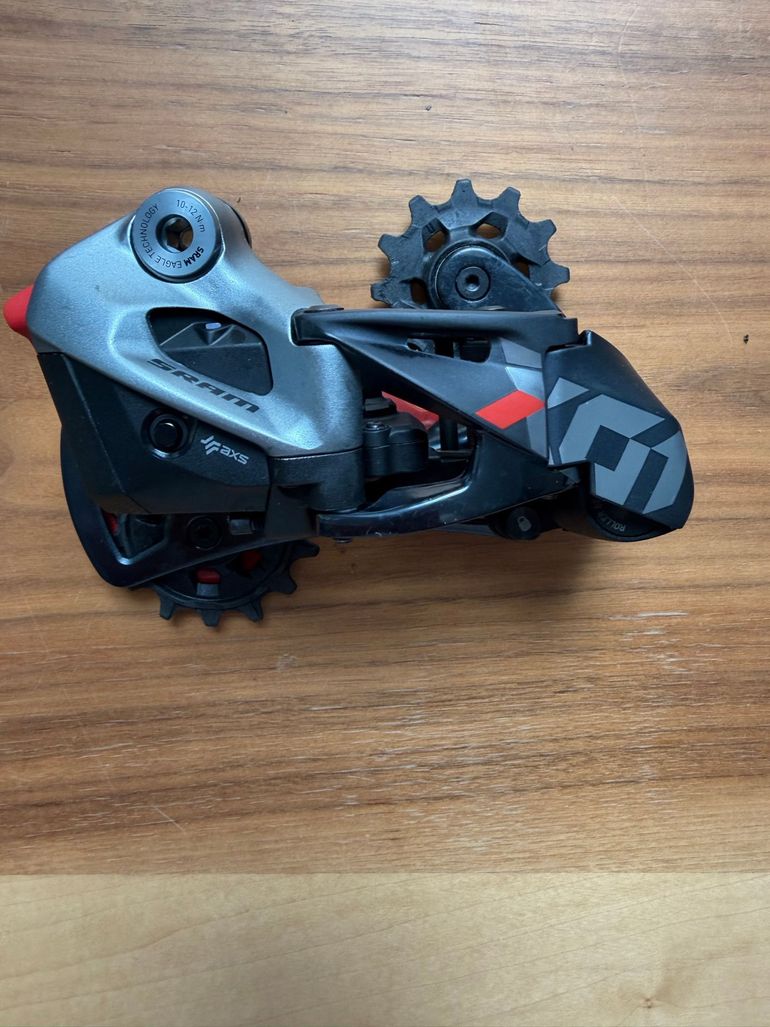 Used Sram Rival AXS XPLR Mullet Set 172.5mm 46T 10-52T bike — image 2 of 8