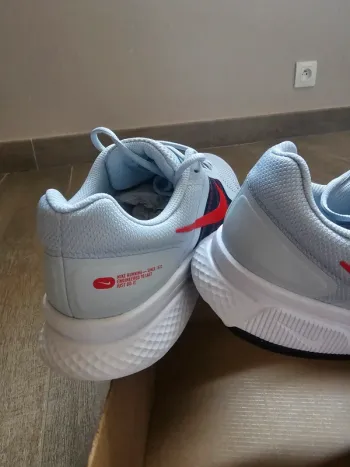 Used Nike Run Swift 2 bike — image 3 of 8