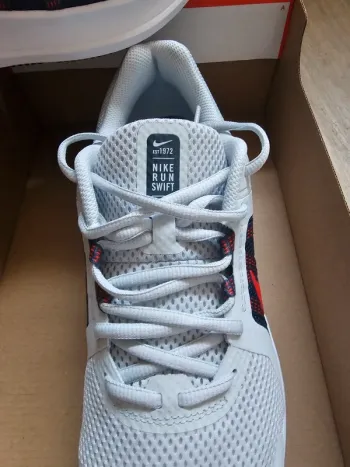 Used Nike Run Swift 2 bike — image 4 of 8