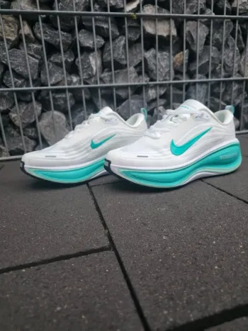 Used Nike Zoom Vomero Plus bike