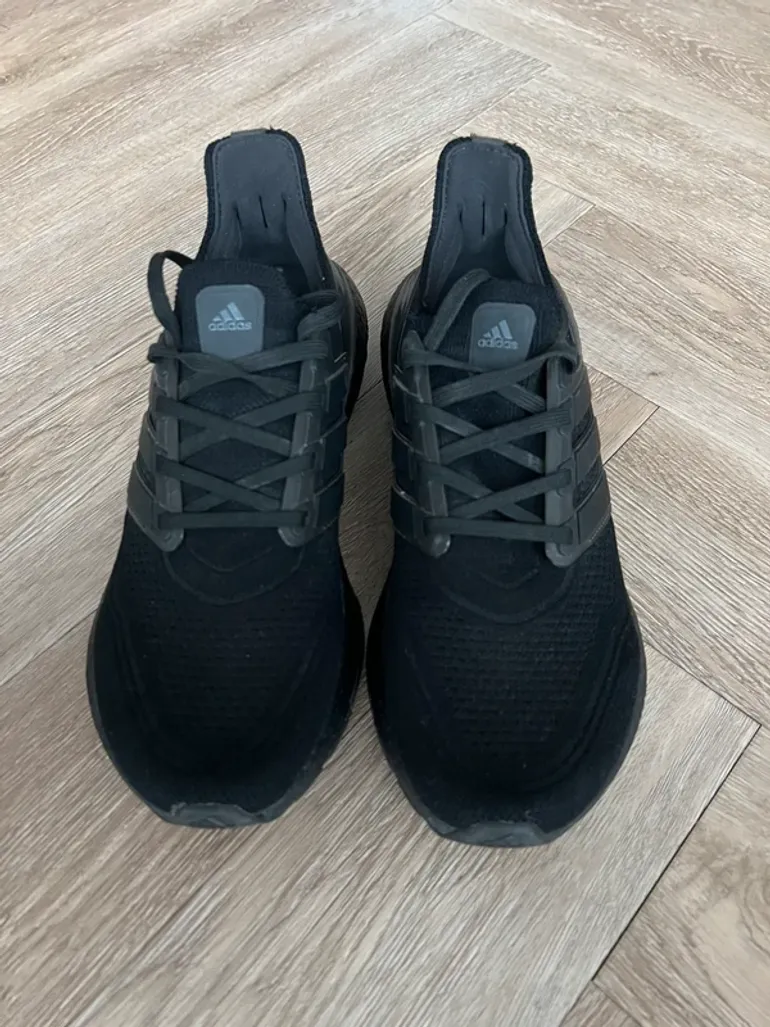 Used Adidas Ultraboost bike — image 2 of 4