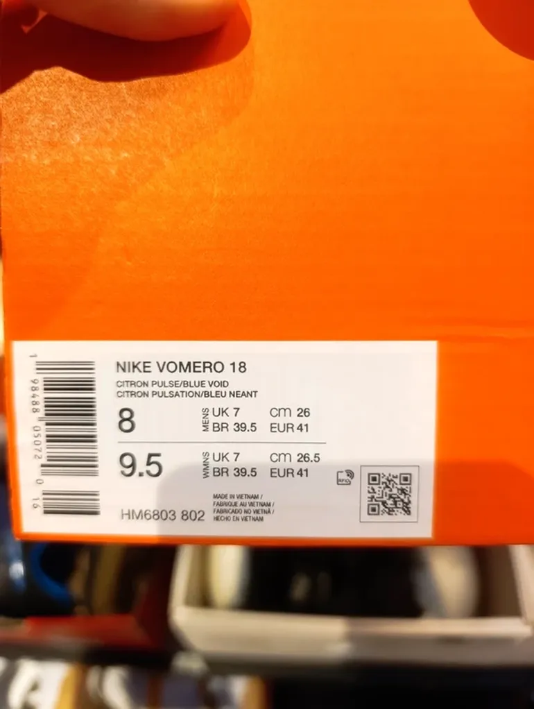 Used Nike Vomero 18 SE bike — image 7 of 7