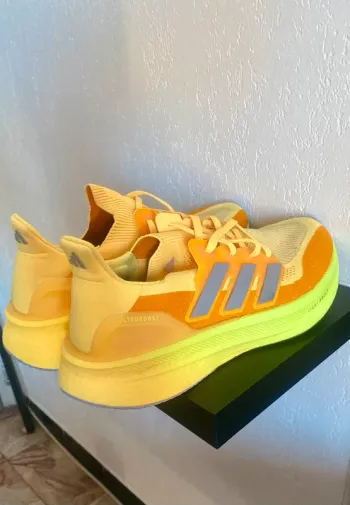 Used Adidas Ultra Boost bike — image 6 of 7