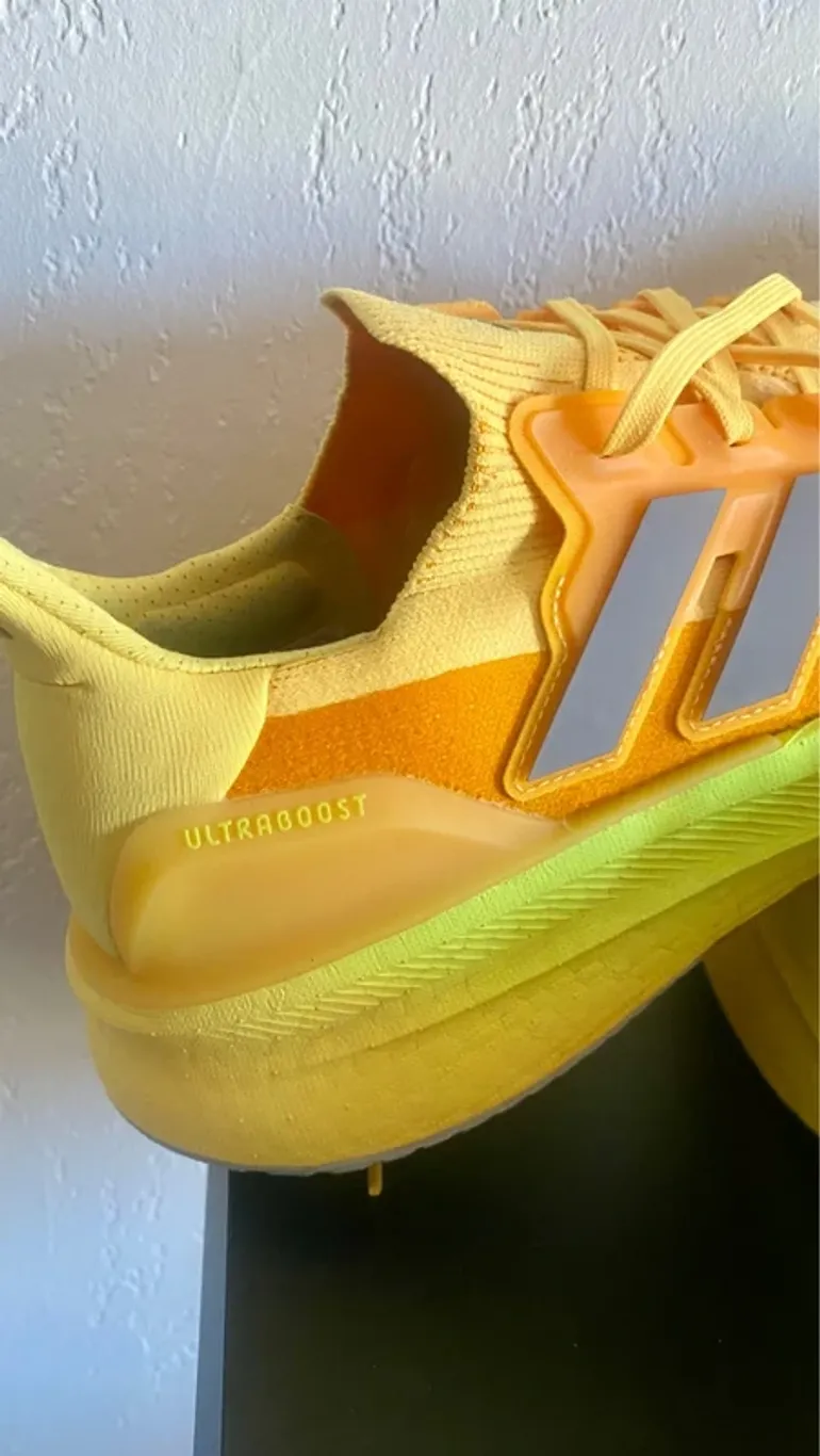Used Adidas Ultra Boost bike — image 2 of 7
