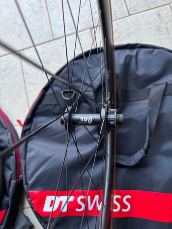Used Dt Swiss ARC 1100 50 2024 bike — image 4 of 4
