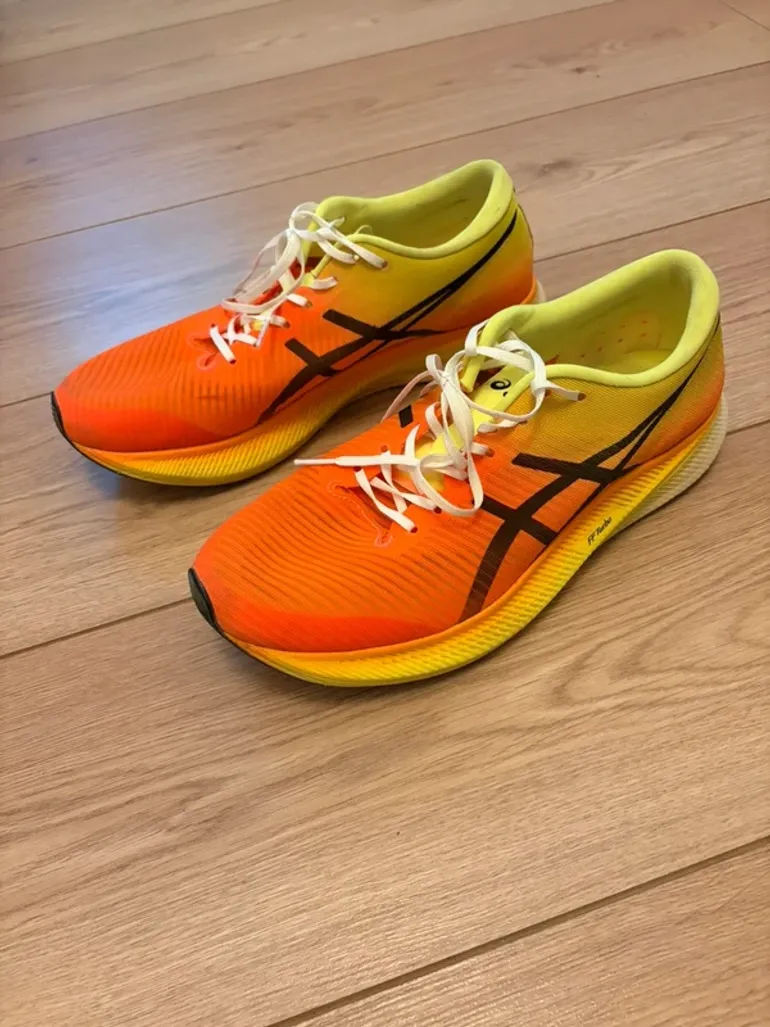 Použité Asics Metaspeed Sky bike — obrázek 1 z 3