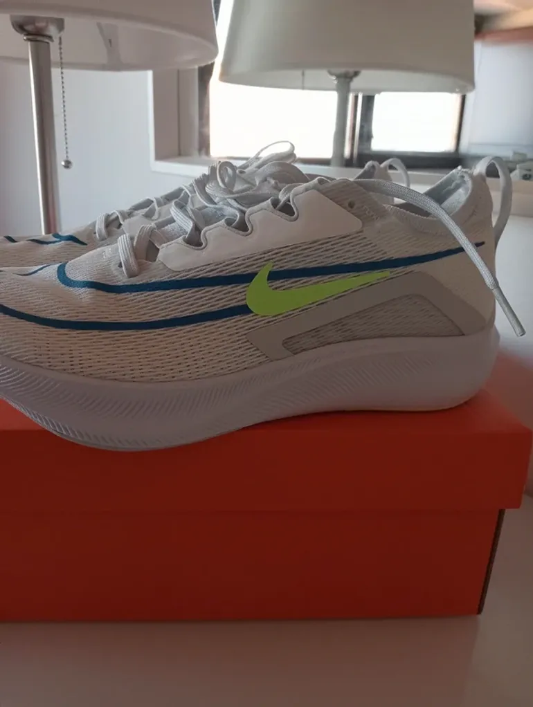 Used Nike Zoom Fly bike — image 2 of 8