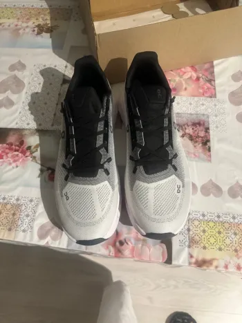 Tweedehands On Running Scarpe on nuovi bike