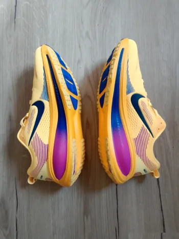 Used Nike Vomero 18 bike — image 8 of 10