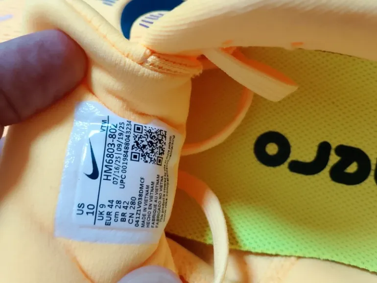 Used Nike Vomero 18 bike — image 10 of 10