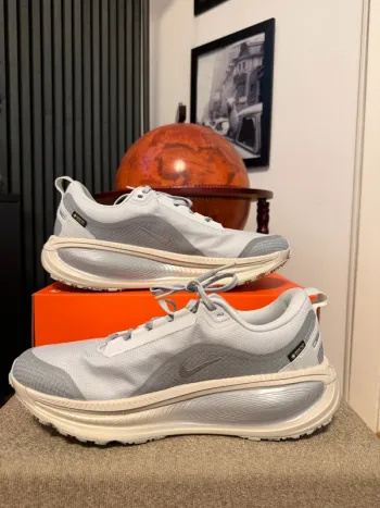 Used Nike Vomero 18 GTX bike — image 6 of 11