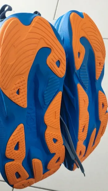 Used Hoka Skyflow bike — image 4 of 7