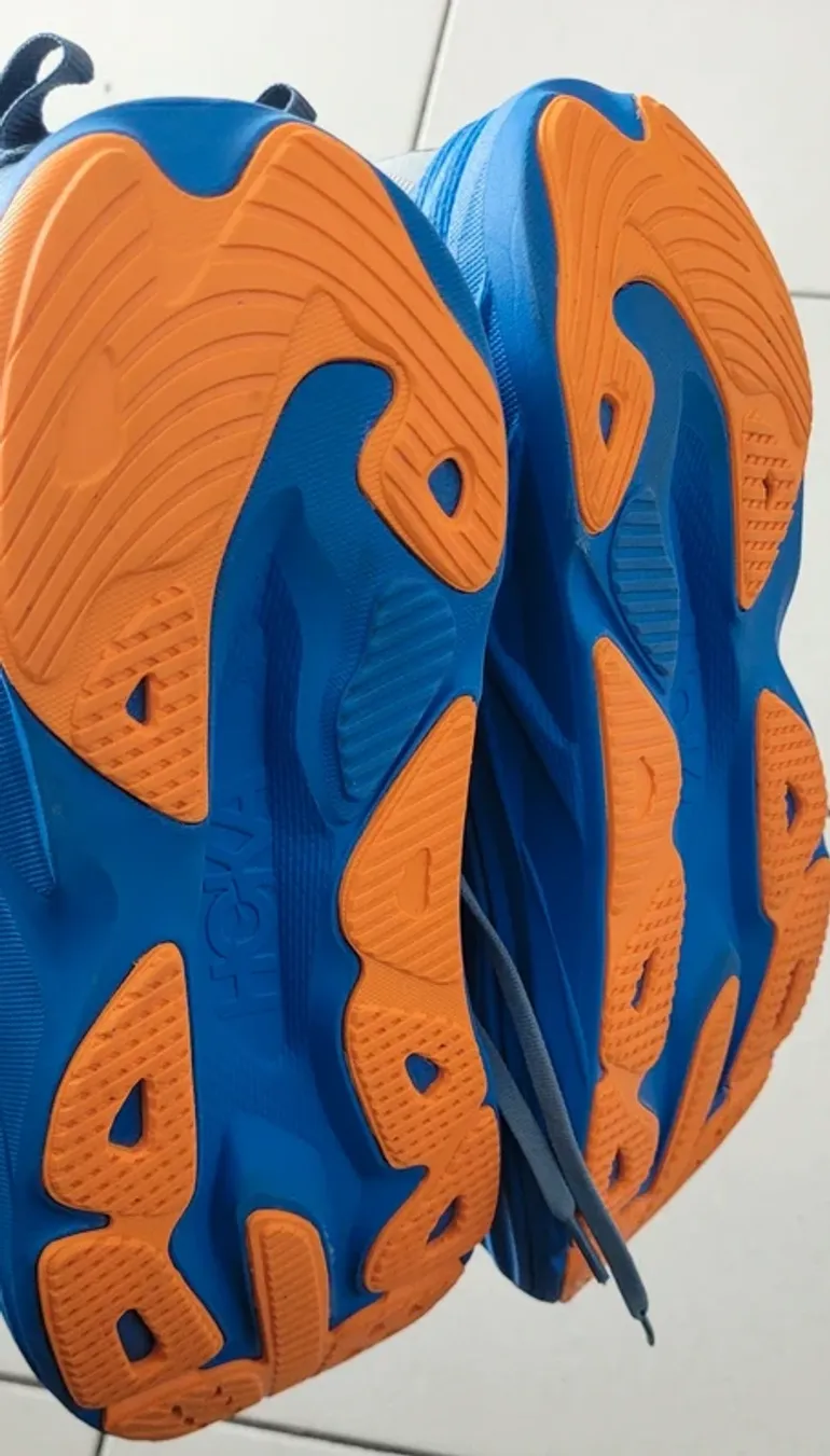 Used Hoka Skyflow bike — image 4 of 7