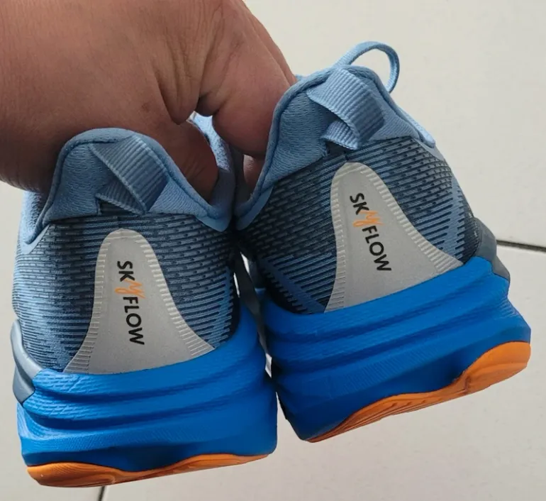 Used Hoka Skyflow bike — image 5 of 7