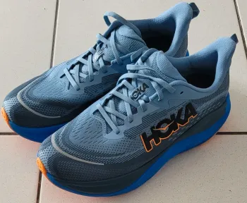 Used Hoka Skyflow bike — image 2 of 7