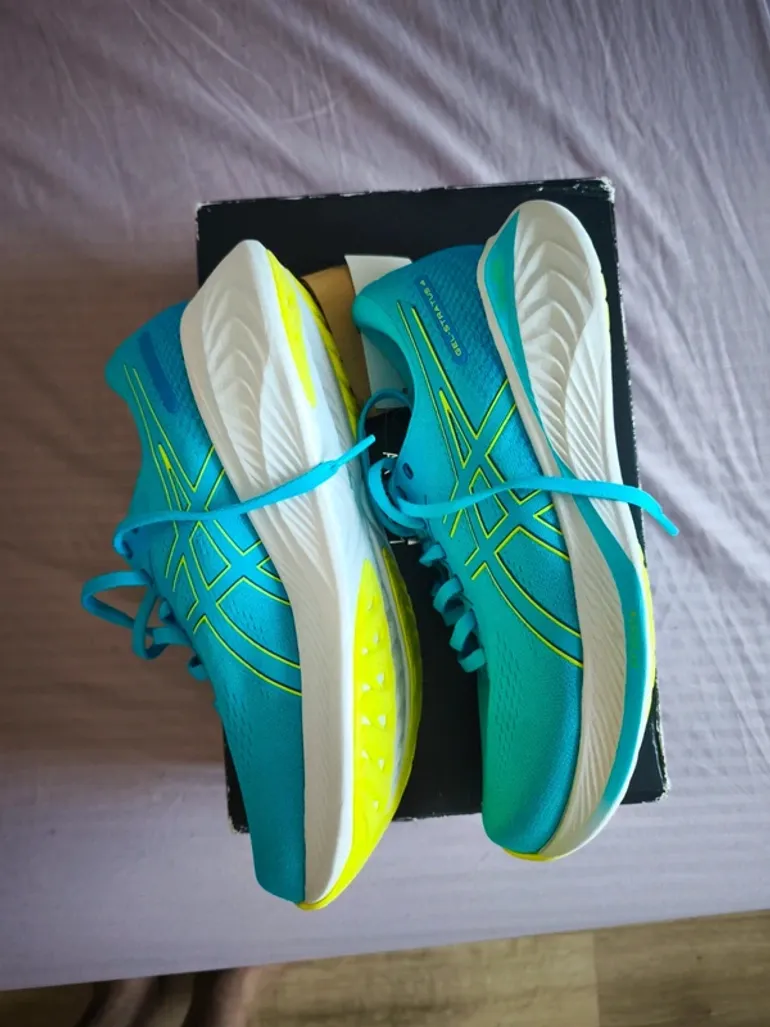 Použité Asics Gel-Stratus 4 Knit bike — obrázek 4 z 9